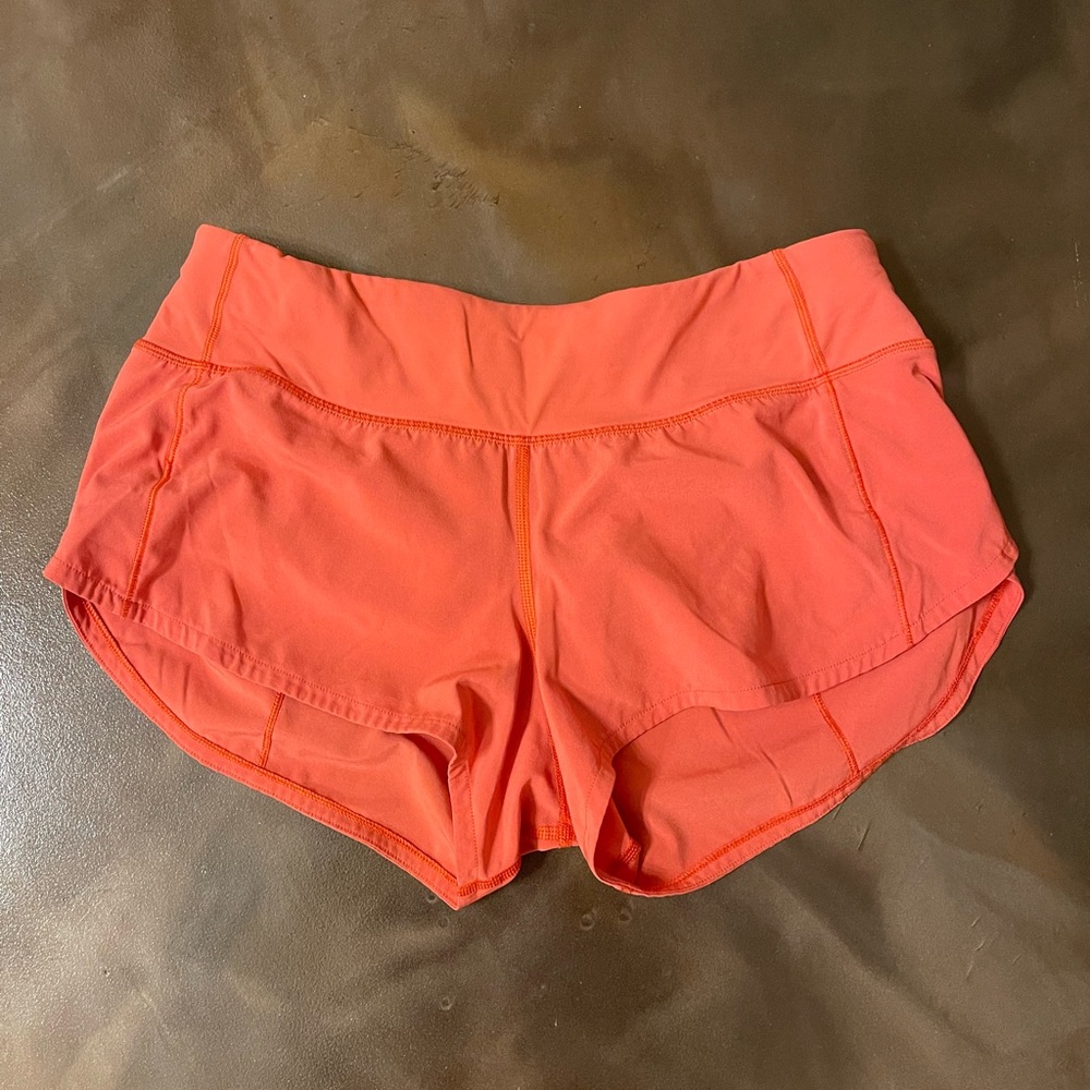 Size 4 Lululemon speed up low-rise short coral color